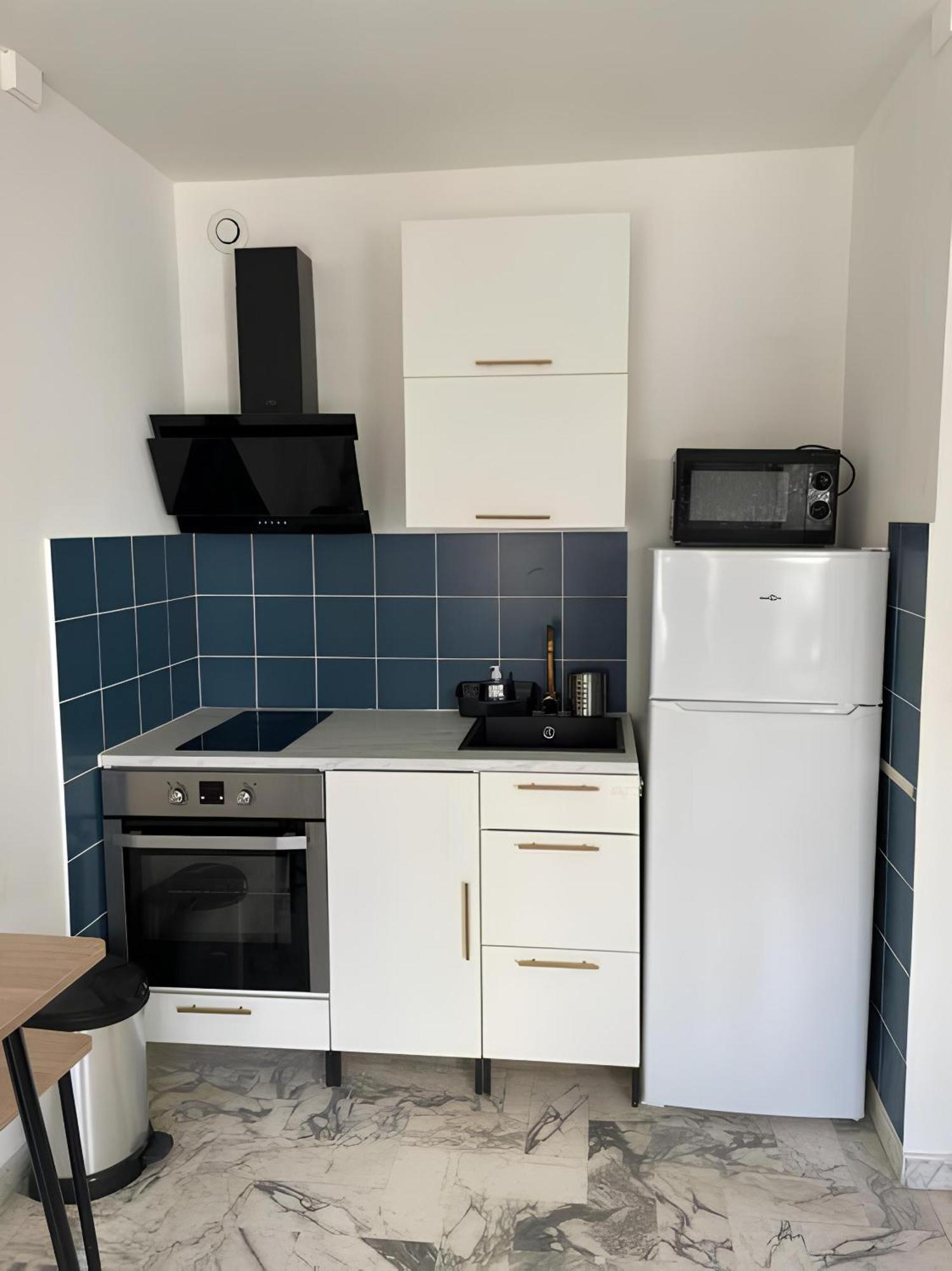 Apartamento 50 M De La - Centre - Proche