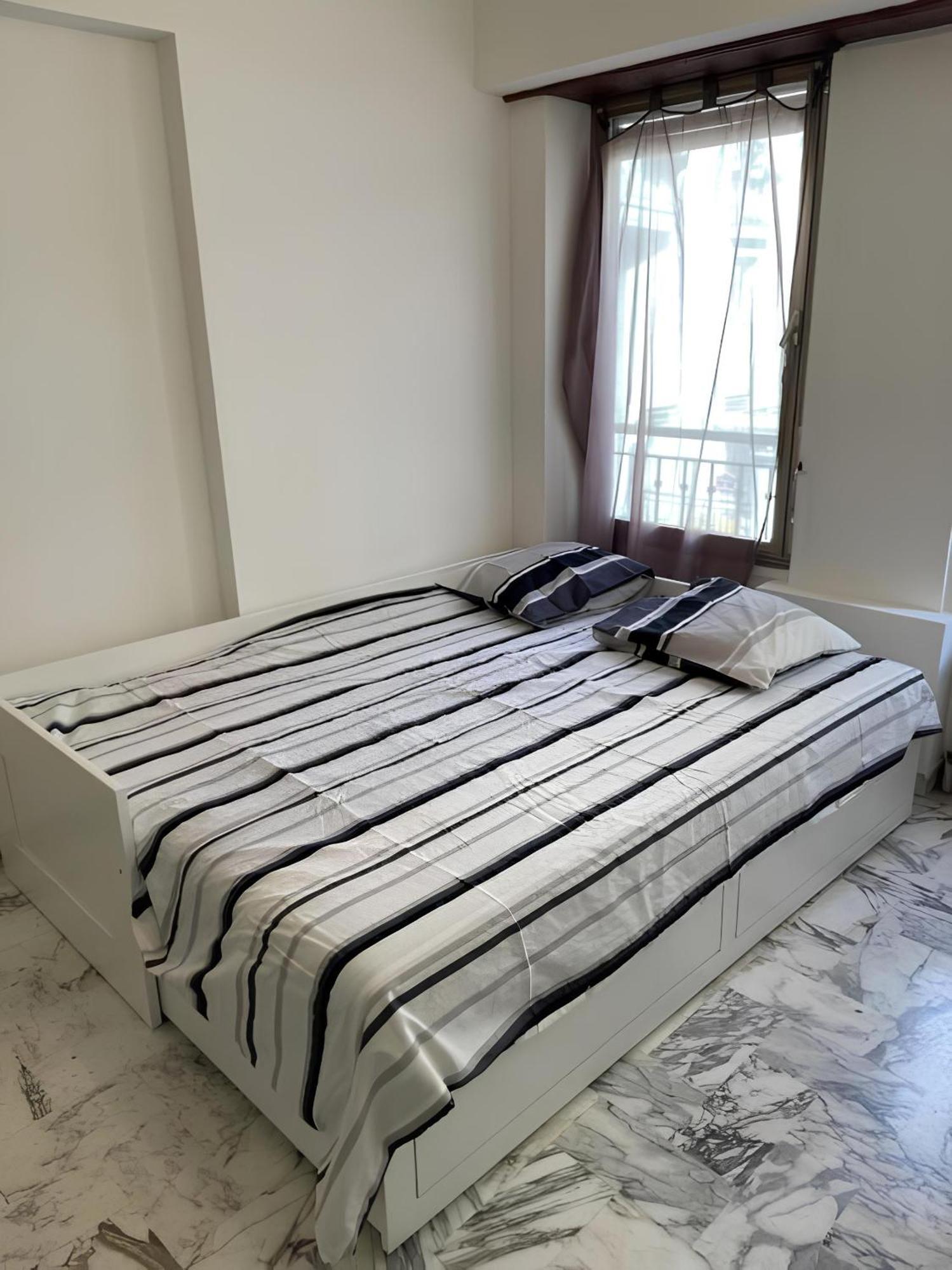 Apartamento 50 M De La - Centre - Proche
